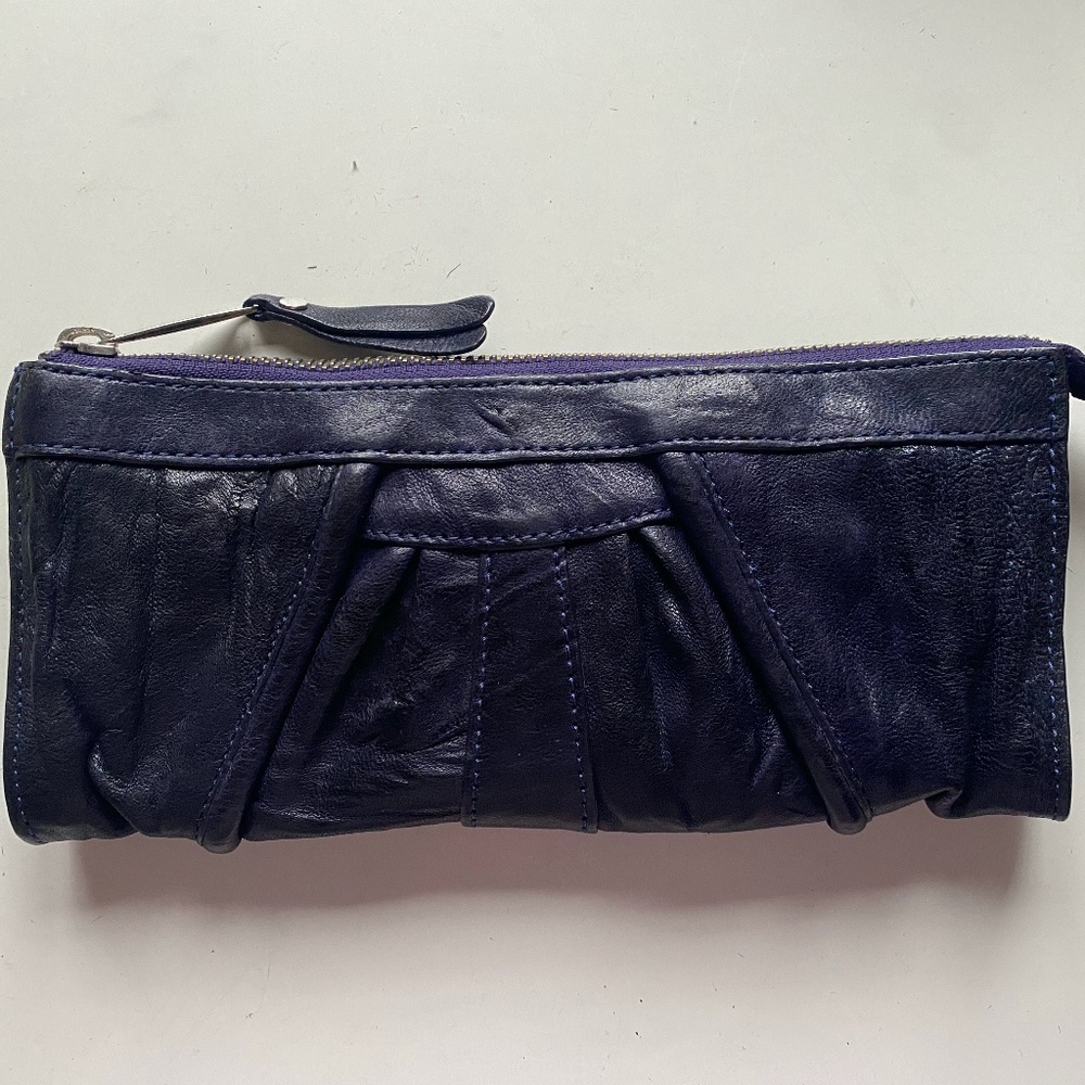 Junior Drake Distressed Blue Wallet with Removable Coin Purse - Picture 6 of 6